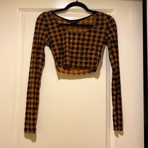 Houndstooth brown crop top, size medium.